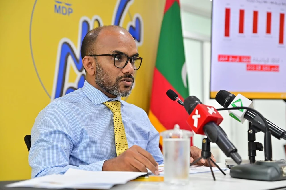 ކައުންސިލްތަކަށް އެހީތެރިވުމަށް އެމްޑީޕީން އޮފީހެއް އުފައްދައި، އިސްވެރިއަކަށް އަމީރު އައްޔަނުކޮށްފި