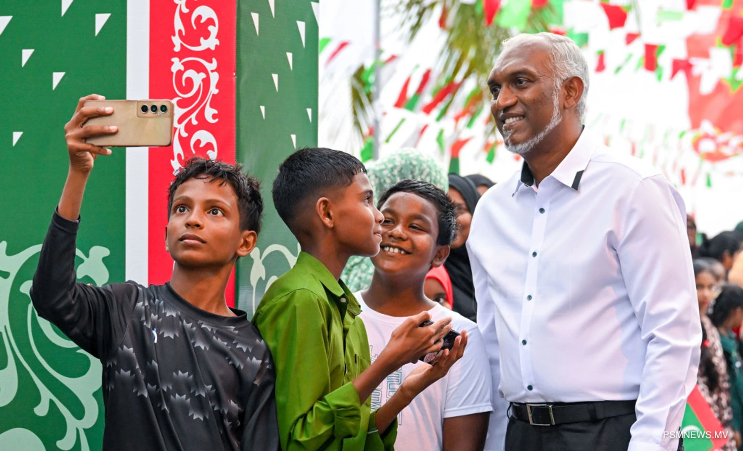 ރައީސުލްޖުމްހޫރިއްޔާ ޑރ. މުޙައްމަދު މުޢިއްޒު ށ. ފުނަދޫއަށް ވަޑައިގަތުން