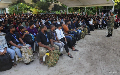 ދިވެހި ޥަޡަނީ ޚިދުމަތުގެ ތަމްރީނުގައި ބައިވެރިވާ ޒުވާނުންނަށް ރައީސް މަރުޙަބާ ވިދާޅުވެއްޖެ