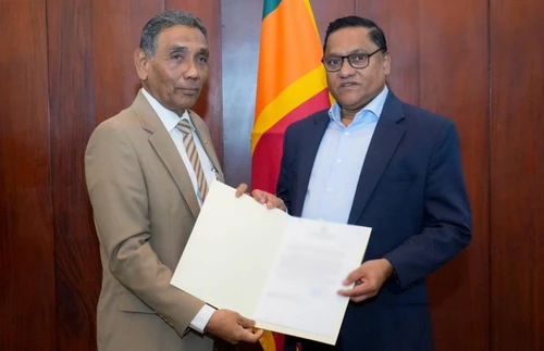 "ސިލޯނާއެކު ދިވެހީން" ޓެލެތޯނަށް ލިބުނު 8 ލައްކަ ޑޮލަރު ލަންކާއާ ހަވާލުކޮށްފި